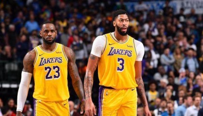 开云体育官网-魔术师·约翰逊：湖人需要射手 篮网不需要哈里斯