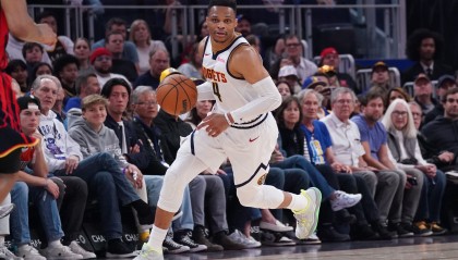 记者：威少与国王管理层进行了会面 双方似乎均有意向达成协议