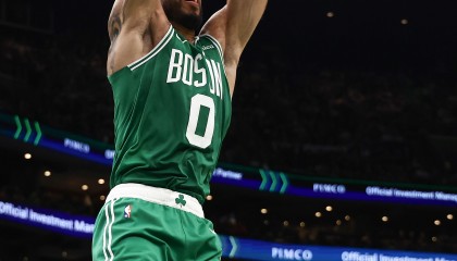 开云-塔图姆：从去年5月到今没人比我做过更多的提踵训练 现在隔天就练