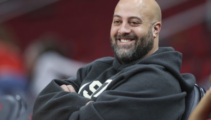 巴媒：哈登巅峰时火箭也不缴纳奢侈税 看来斯通&amp;老板这次就想夺冠